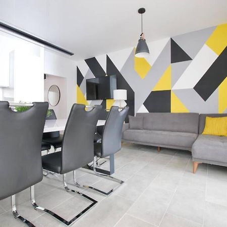 Premium Apartment By Hi5-Vaci Str. 3 Bedroom 부다페스트 외부 사진