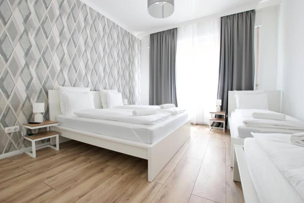 Premium Apartment By Hi5-Vaci Str. 3 Bedroom 부다페스트 외부 사진