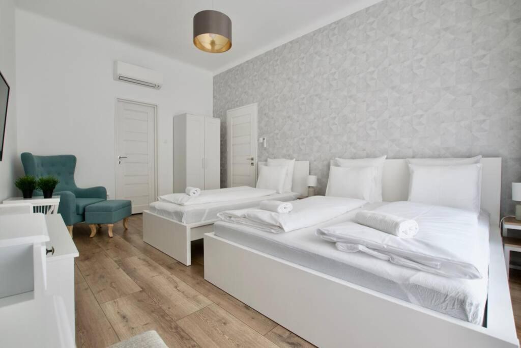Premium Apartment By Hi5-Vaci Str. 3 Bedroom 부다페스트 외부 사진