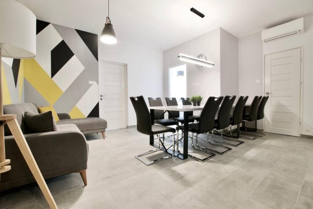 Premium Apartment By Hi5-Vaci Str. 3 Bedroom 부다페스트 외부 사진